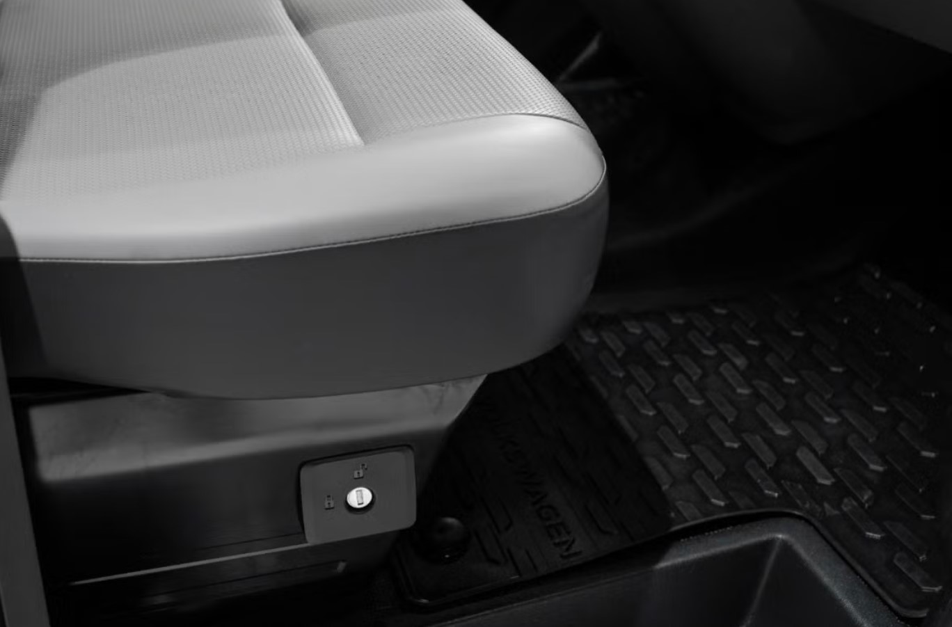 Volkswagen Transporter 2.0TDI 150 – Image 11