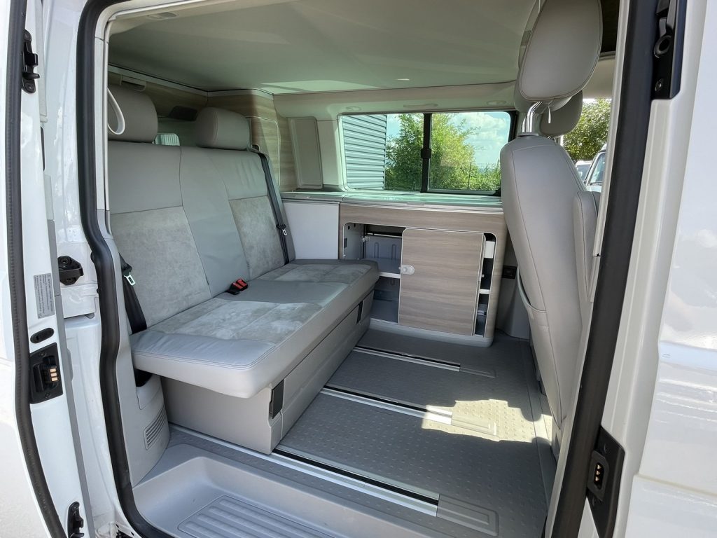 VW T5 California 2.0L TDi 140Ch – Image 6