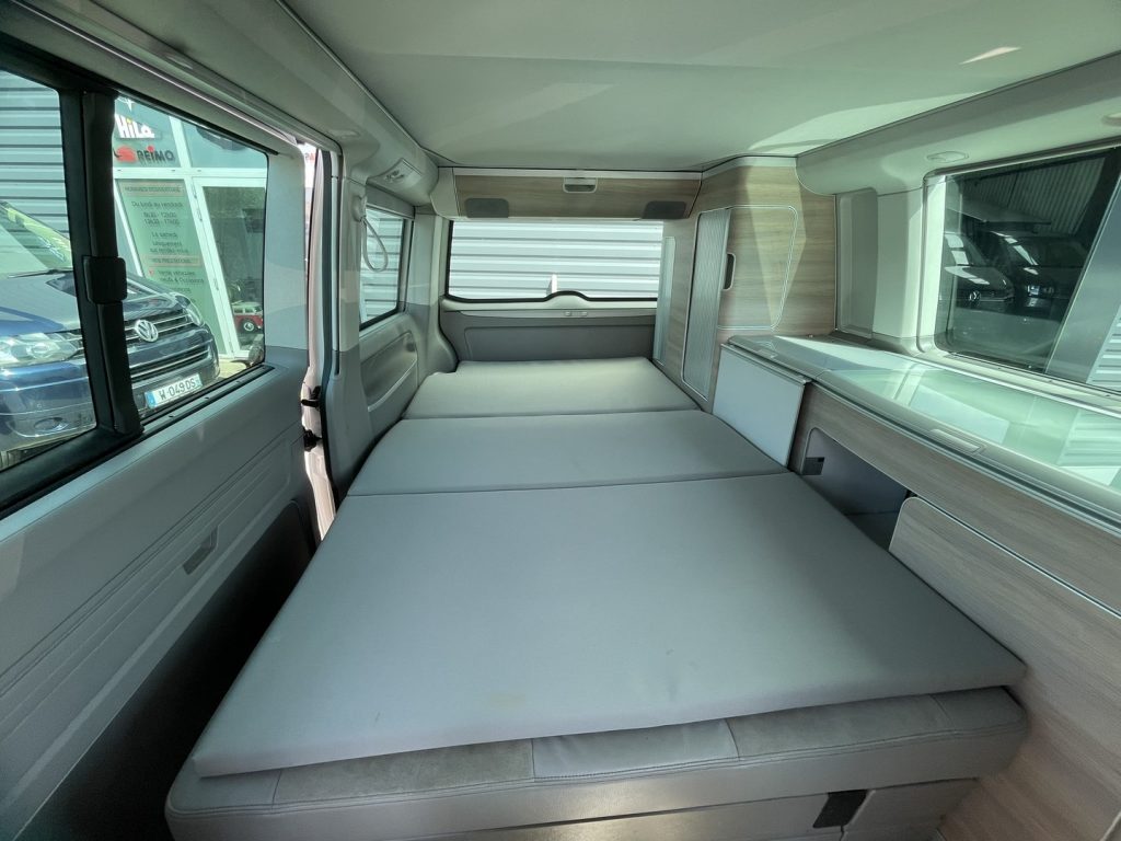 VW T5 California 2.0L TDi 140Ch – Image 9