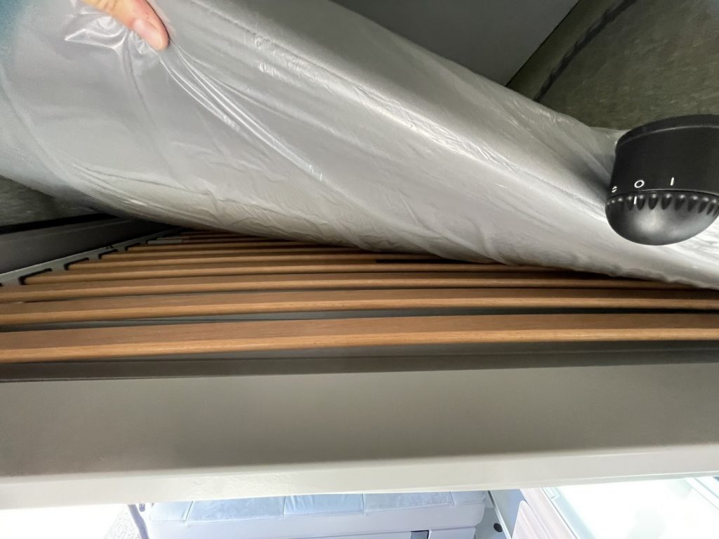 VW T5 California 2.0L TDi 140Ch – Image 11