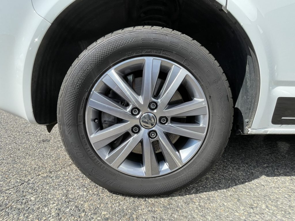 VW T5 California 2.0L TDi 140Ch – Image 13